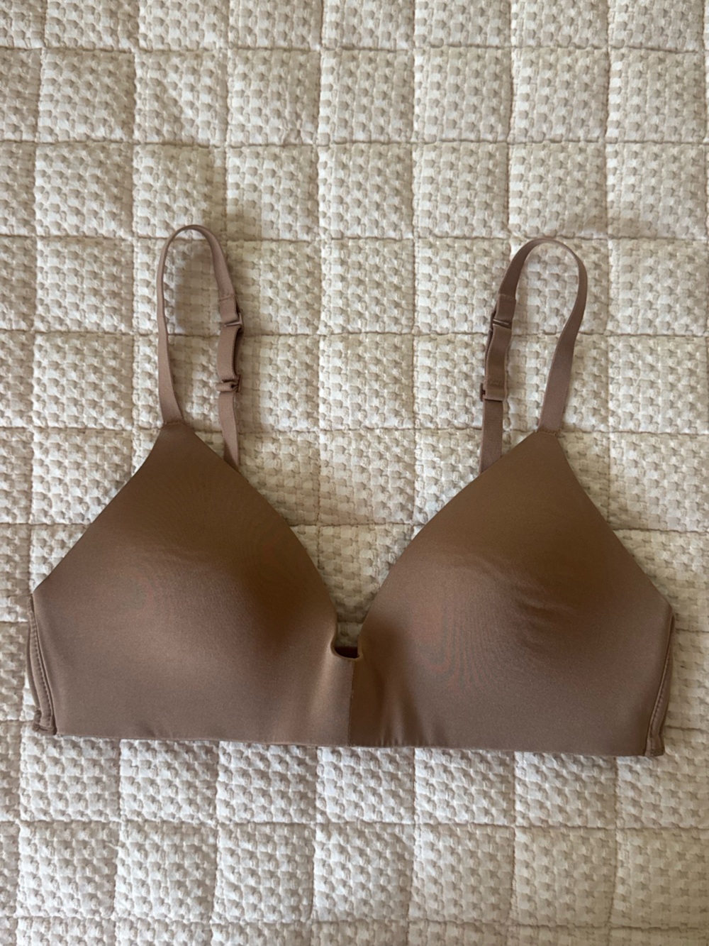 NEVER WORN SKIMS Seamless Light Brown T-Shirt Bra